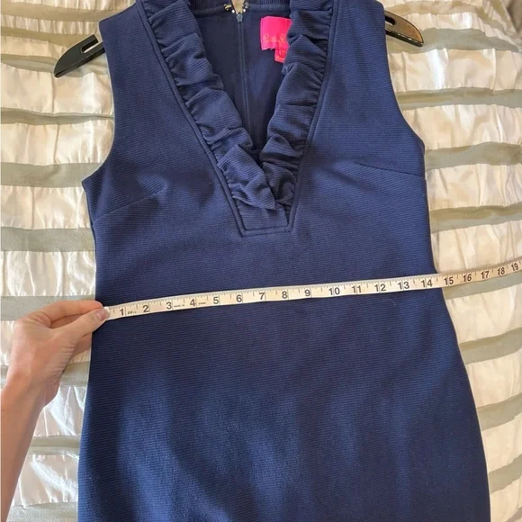 Lilly Pulitzer Tisbury Knit V-Neck Sleeveless Ruffle Detail Sheath Dress navy - Picture 9 of 9